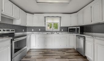 195 Ln 272 Crooked Lk, Angola, IN 46703
