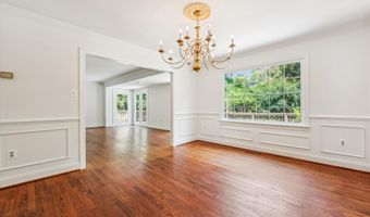 8201 HECTIC HILL Ln, Rockville, MD 20854