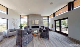 2708 S Spurway Dr, Ann Arbor, MI 48105