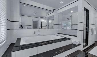 35 TIMBERLAND Dr, Lincoln, RI 02865