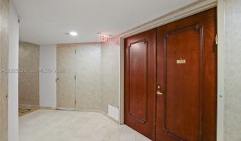 19355 Turnberry Way 25Gr, Aventura, FL 33180