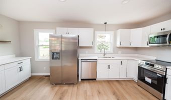2031 Evergreen Dr, Boiling Springs, SC 29316