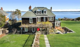 41 Walcott Ave, Jamestown, RI 02835