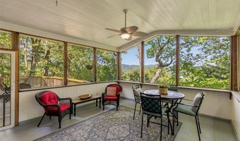 471 Rivard Rd, Glenville, NC 28736