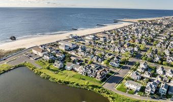 39 E End Ave, Avon By The Sea, NJ 07717