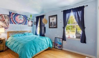 8 Sunshine Dr, Alexandria Twp., NJ 08867