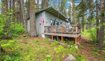 24 Pats Ln, Cascade, ID 83611