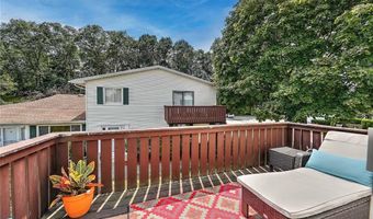 583 Pocasset Ct, Warwick, RI 02886