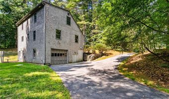 30 Pacheco Dr, North Smithfield, RI 02896