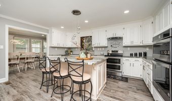 108 Barclay Dr, Angier, NC 27501