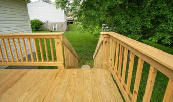 304 Sunset Dr, Aurora, IN 47001