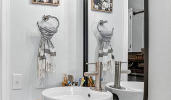 134 Moonlight Valley Dr, Ash Grove, MO 65604