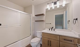 1553 NW Lewis St, Bend, OR 97703