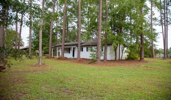 266 Lakeview Dr, Baxley, GA 31513