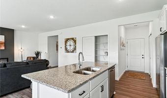 1726 Donway Pl NE, Alexandria, MN 56308