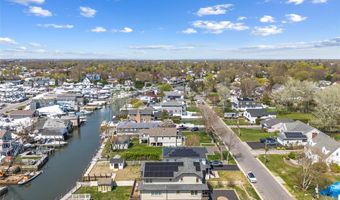 83 Central Ave, Amityville, NY 11701