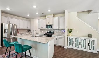 2234 Gregor Overlook Ln, Apex, NC 27502