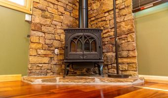504 DAKOTA Rd, Baker, WV 26801