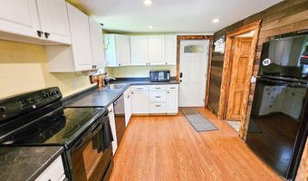 14 Helen St, Auburn, ME 04210