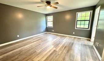 509 Honeysuckle Ln, Albertville, AL 35950