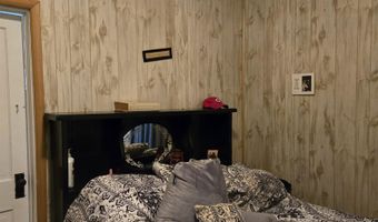 221 W 11th St, Bicknell, IN 47512