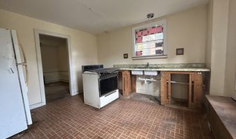 327 Appleton St, Arlington, MA 02476