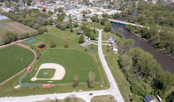 519 S 4th St, Adel, IA 50003