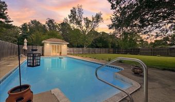 12016 Willowmore Dr, Baker, LA 70714