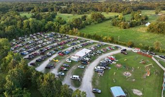 1601 E Church St, Aurora, MO 65605