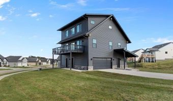 1165 Salm Dr, North Liberty, IA 52317