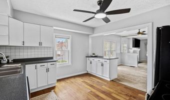 440 Long St, Ashville, OH 43103