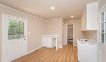 247 Wannamaker Dr, Barnwell, SC 29812