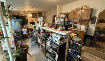650 Clairmont Dr, Altoona, PA 16601