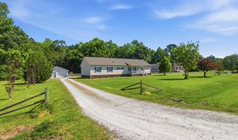 222 Fisher Turnpike Rd, Arapahoe, NC 28510