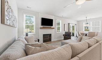 166 Fontana Lake Rd, Aberdeen, NC 28315