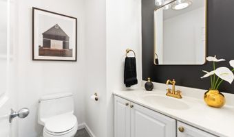 23 Bristol Ct 23, Bayonne, NJ 07035