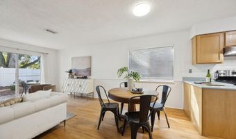 181 SYLVAN Dr, Atlantic Beach, FL 32233