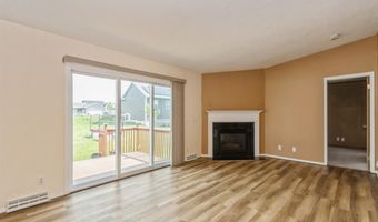 206 Buckeye Ln, Riverside, IA 52327