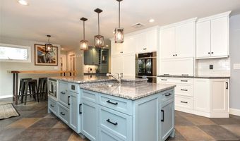 110 Mallinson St, Allendale, NJ 07401