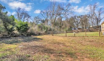 554 E San Antonio St, Alto, TX 75925