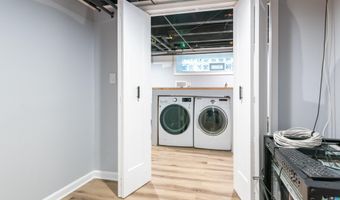 369 E GORGAS Ln, Philadelphia, PA 19119