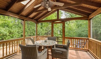 217 N EMERSON St, Arlington, VA 22203