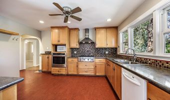 565 Ashland St, Ashland, OR 97520