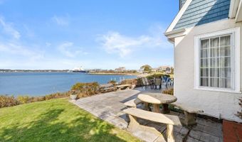 35 Benedict Rd, Bourne, MA 02532