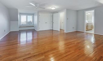2018 SWAN Ter, Alexandria, VA 22307