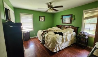 2307 BARNSDALE Way, Albany, GA 31707