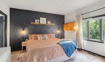 172 26th St, Allegan, MI 49010
