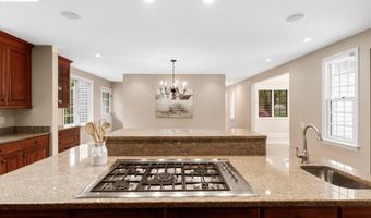 19 Pinnacle Rd, Amherst, NH 03031