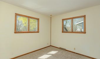 164 Park Pl, Arnolds Park, IA 51331