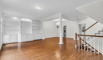 6618 FROST LAKE Ln, Alexandria, VA 22315